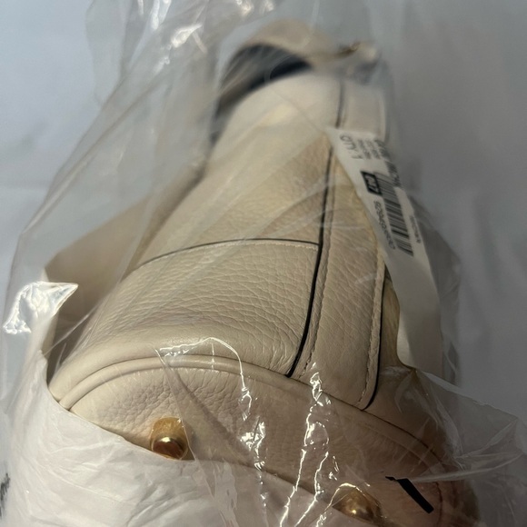 Coach Dempsey Drawstring Bucket - Chalk - Picture 5 of 6